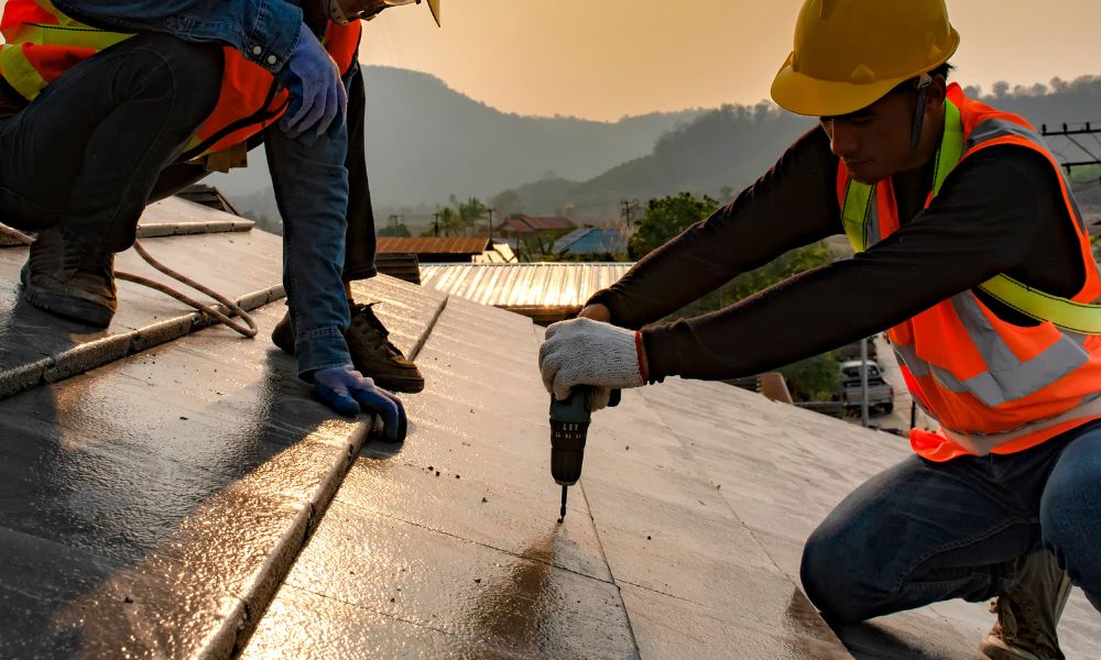 5 Signs You Should Replace Your Commercial Roof