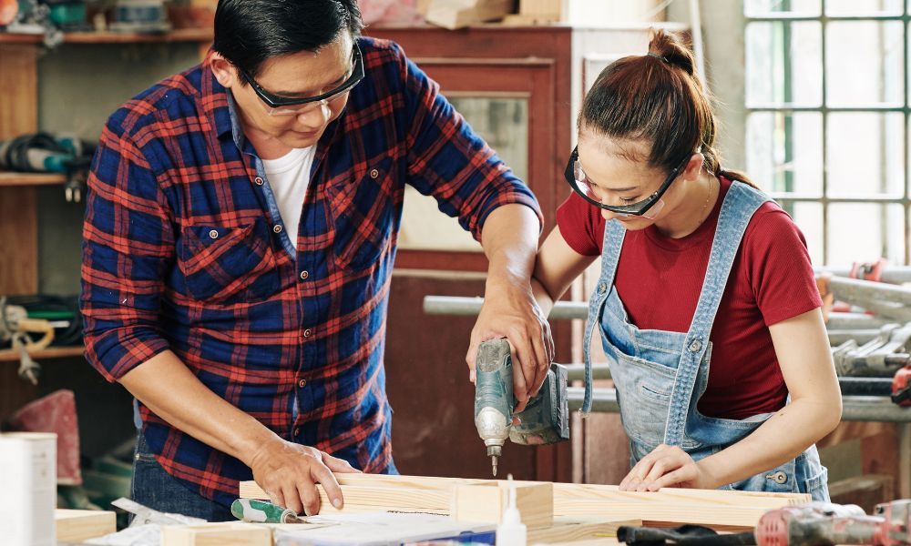 When Should You Wear Safety Goggles With DIY Work?