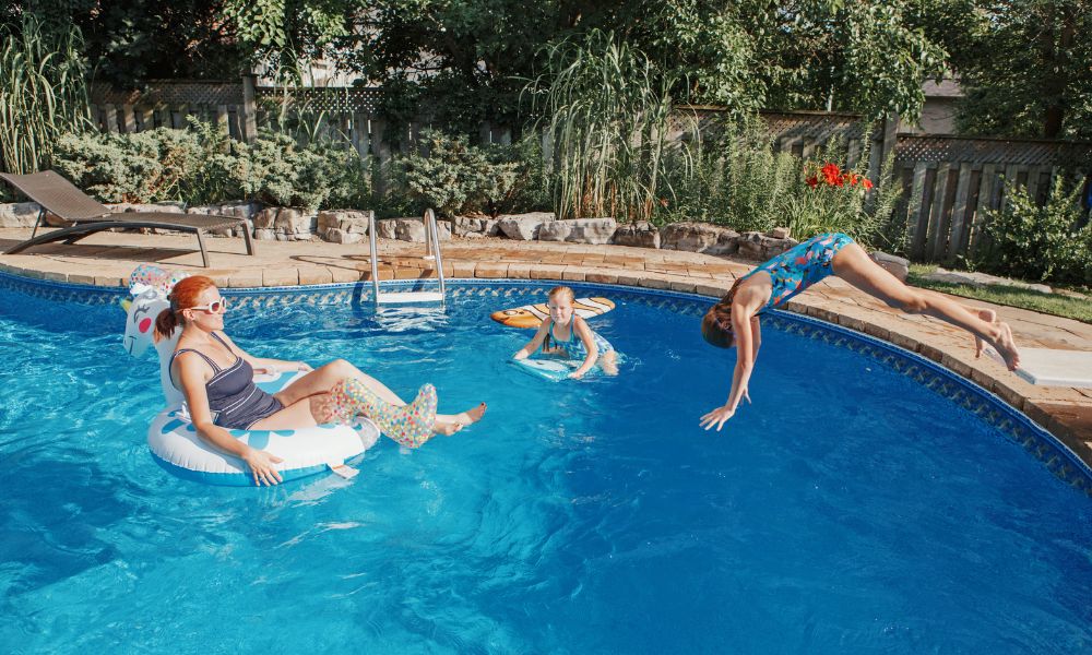 The Amazing Benefits of Owning a Swimming Pool